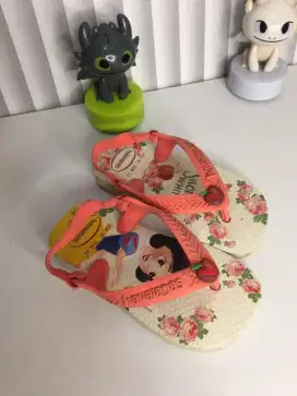 Jual sandal baby merek havaianas snow white