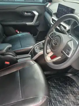 Daihatsu Rocky 1.0 TC CVT ADS Turbo ( Tipe Tertinggi)
