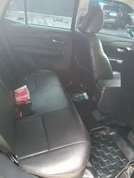 Daihatsu Rocky 1.0 TC CVT ADS Turbo ( Tipe Tertinggi)