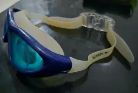 Kacamata renang dewasa