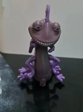 Action figur dari Monser inc