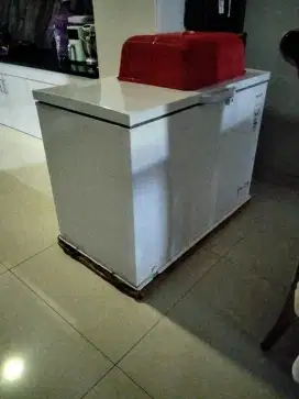 Dijual Freezer Second
