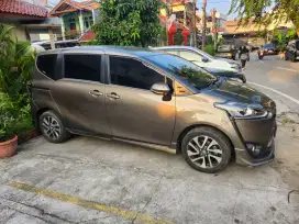 Toyota sienta 2016 type q At