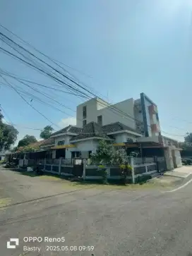 Butuh Segera Laku Rumah Strategis Pojok Hook Bunga Dewandaru Suhat