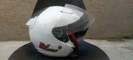 Helm KYT ukuran L
