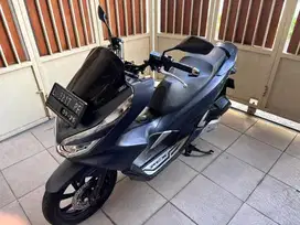 Dijual Sepeda Motor PCX 150 Tahun 2020 warna Biru Navy