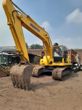Excavator komatsu pc200-7 thn 2007