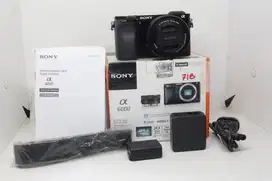 SONY A6000 SC 5xxx lensa 16-50mm wifi lengkap box hitam