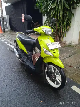 Mio Sporty Kuning 2004