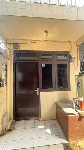 Disewakan Rumah Kecil Kos-kosan Cikini Jakarta Pusat