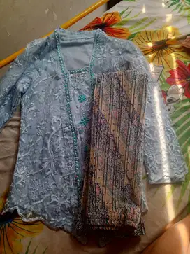 Jual kebaya wisuda 1 set