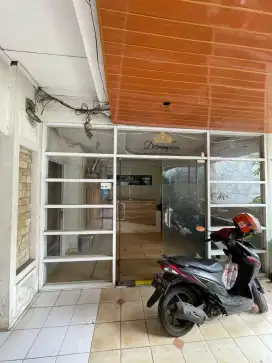 Di sewakan ruko