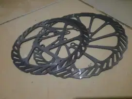 Disc brake rotor sepeda bekas