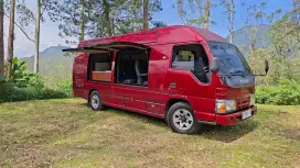 Isuzu elf long campervan ( delvan )