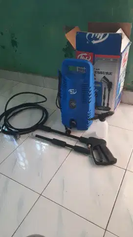 Jet cleaner pembersih mobil atau cuci ac