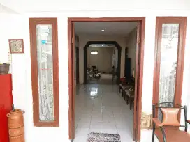 Rumah Nyaman Di Hoek Permata Cimahi