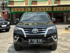 TOYOTA FORTUNER VRZ 2.4 2017