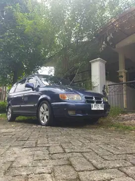 HYUNDAI TRAJET 2.7 V6 2001