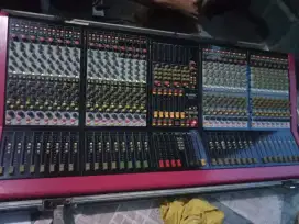Mixer 32 channel