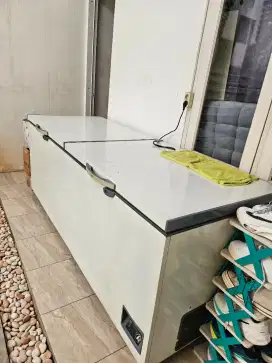 DIJUAL GEA CHEST FREEZER AB-1200TX
