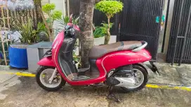 Scoopy 2022 Keyless Merah