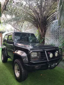 Taft independen 1996diesel 4x4 sangat bagus sekali