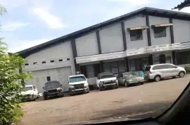 Di cari teknisi mobil berpengalaman