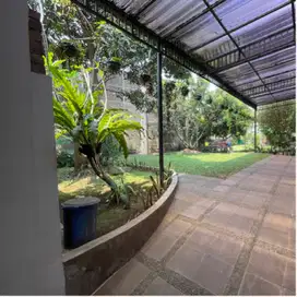 Rumah luas di pinggir jalan raya bojong gede
