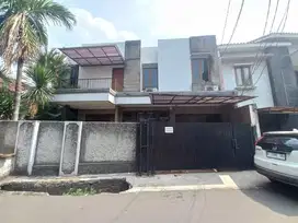 Dijual Rumah Bagus 3 Lt M U R A H Jl. Bangka, Jakarta Selatan