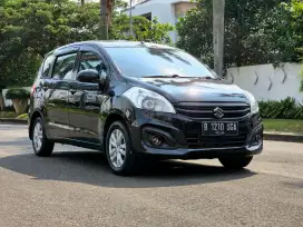 Suzuki Ertiga GL At tahun 2015