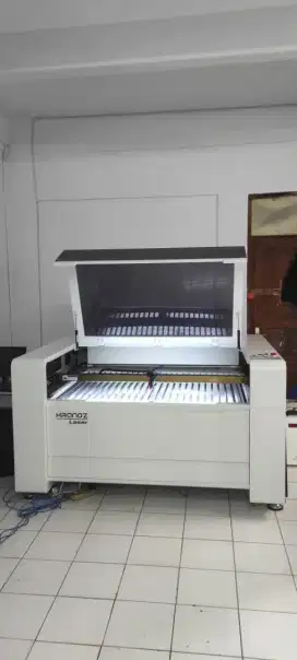 Kranoz CO2 Laser cutting