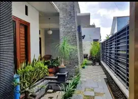 DIJUAL RUMAH CANTIK 2 LANTAI DI POGUNG BARU DEKAT KAMPUS UGM