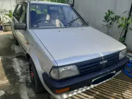 Starlet Kotak Tahun 1988