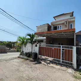 Dijual Rumah  2 Lantai di Perum. Kanaka Hill - Kampial.