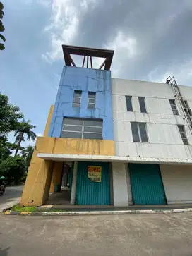 Ruko Hoek di Pasar Sentral Lippo Cikarang