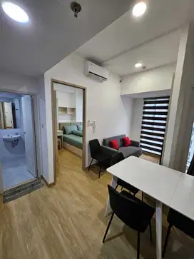 DISEWAKAN APARTEMEN TOKYO PIK2 2 KAMAR TIDUR LUAS 57M²