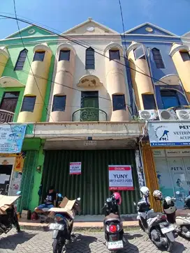 Ruko Siap Huni di Nol Jalan Raya Kenjeran