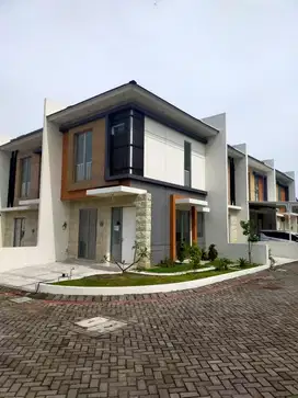 rumah hook baru Gress Greenland Menganti surabaya