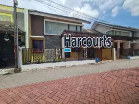 Rumah bagus siap pakai di cluster dekat solo baru