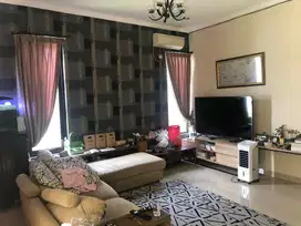 Rumah 2 Lantai bagus di Menteng Lippo Cikarang