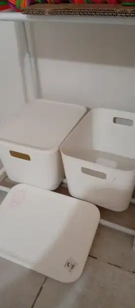 Storage box organizer