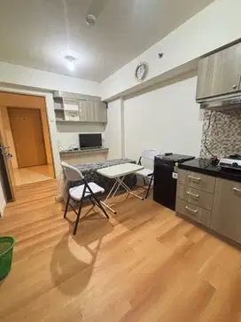 Sewa Apartemen favorit 2BR View pool di Educity Pakuwon City