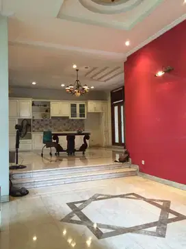 Dijual Rumah di Jln. Permata Hijau, Kebayoran Lama, Jakarta Selatan