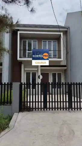 Rumah Rapih 2 lantai di Bukit Golf Cibubur. Dekat Gerbang Toll.