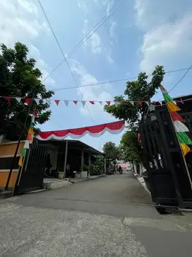 DISEWAKAN RUMAH TINGGAL DI DEKAT STASIUN DEPOK LAMA - Harga per Bulan