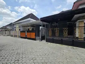 Di jual rumah siap huni dan proses bangun lokasi bendungan sleman