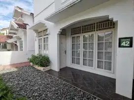 Dijual Rumah di Jl Perkici , Bintaro sektor 5