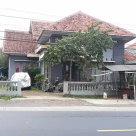 Dijual rumah di cirebon Strategis pinggir jalan di cirebon
