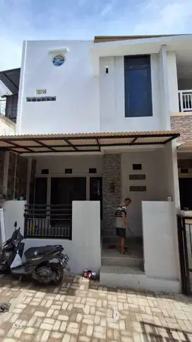 Dijual rumah di komplek haji Gofur tanimulya borma permata Cimahi