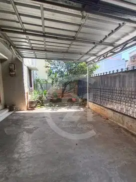 Dijual Rumah Taman Ratu Hadap Timur